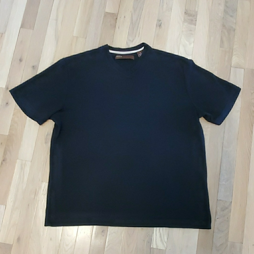 Perry Ellis men's t-shirt. Size XL